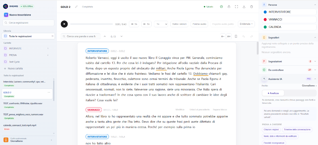 Interfaccia di Rhemis: trascrizione con riconoscimento parlanti, assistente IA e pannello di revisione